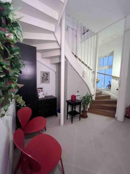 A13 Parliament Sunflower Cozy Apartment Budapeste Exterior foto