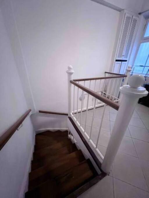 A13 Parliament Sunflower Cozy Apartment Budapeste Exterior foto